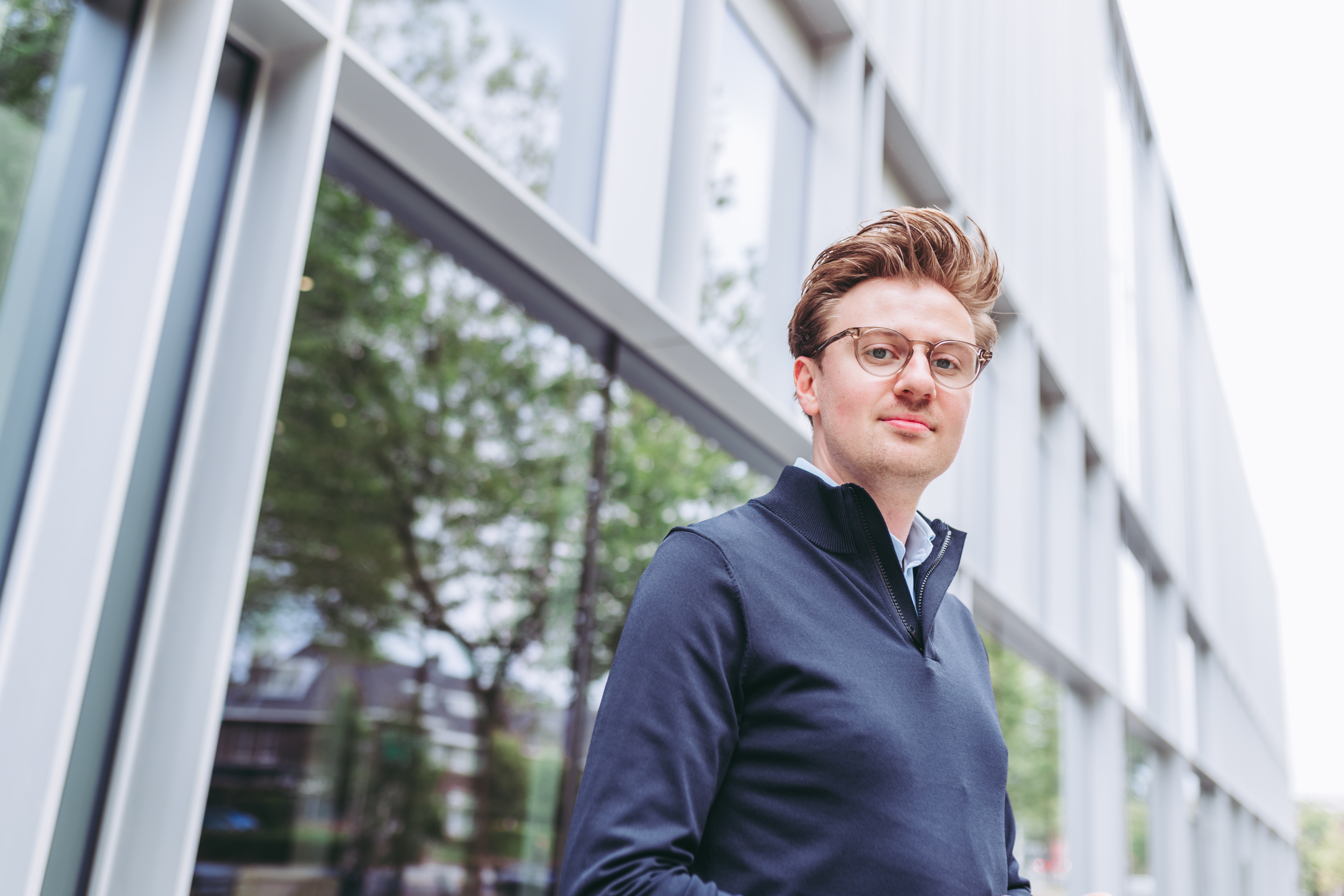 Portretfoto van collega Leander kantoor Zwolle